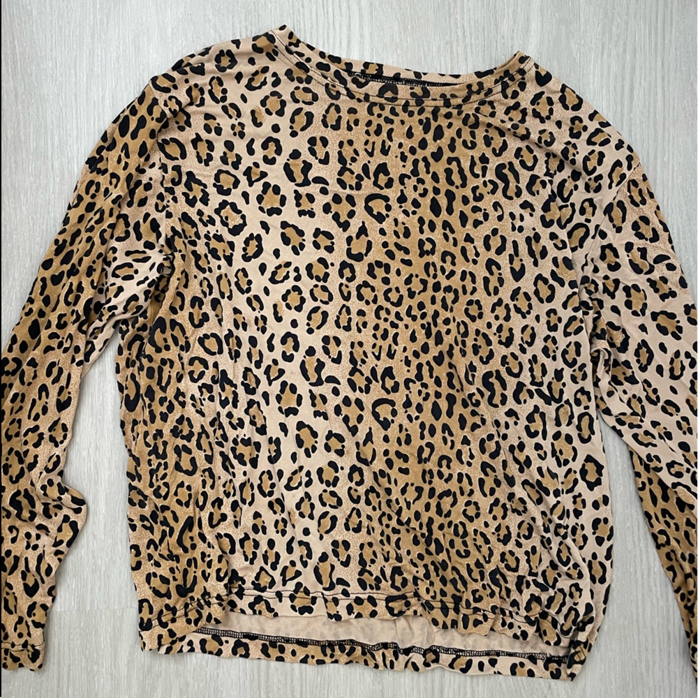 cute cheetah print / smooth soft long sleeve